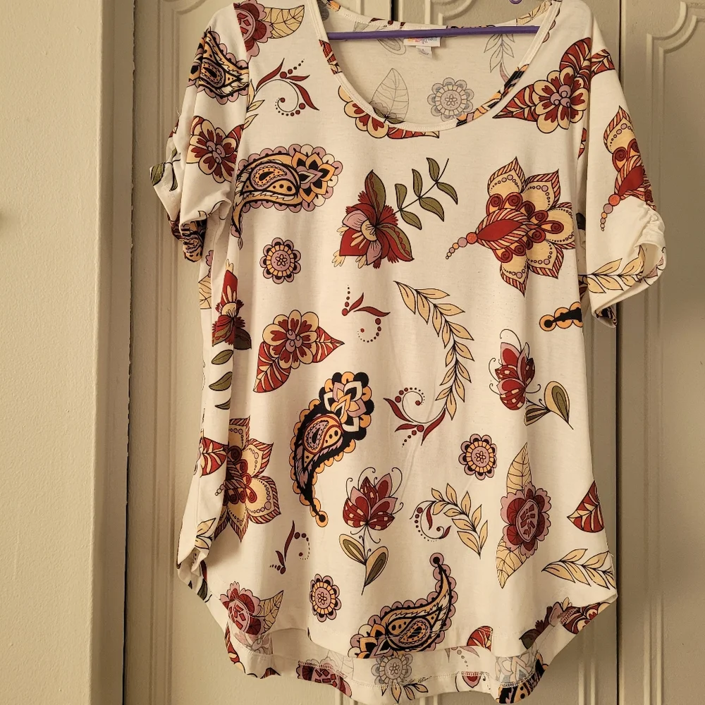 Lularoe Top - Picture 1 of 4